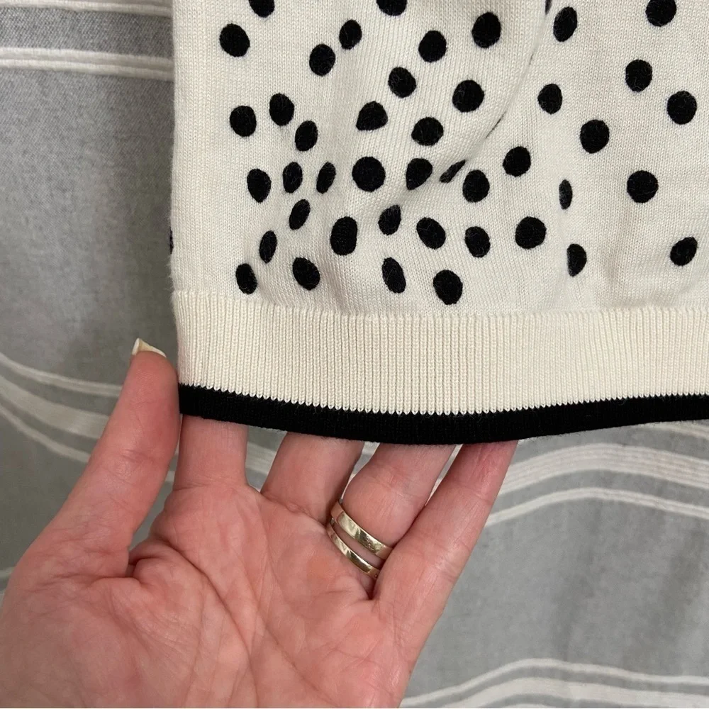 TALBOTS / White with Black Polka Dots Sleeveless Sweater Size S